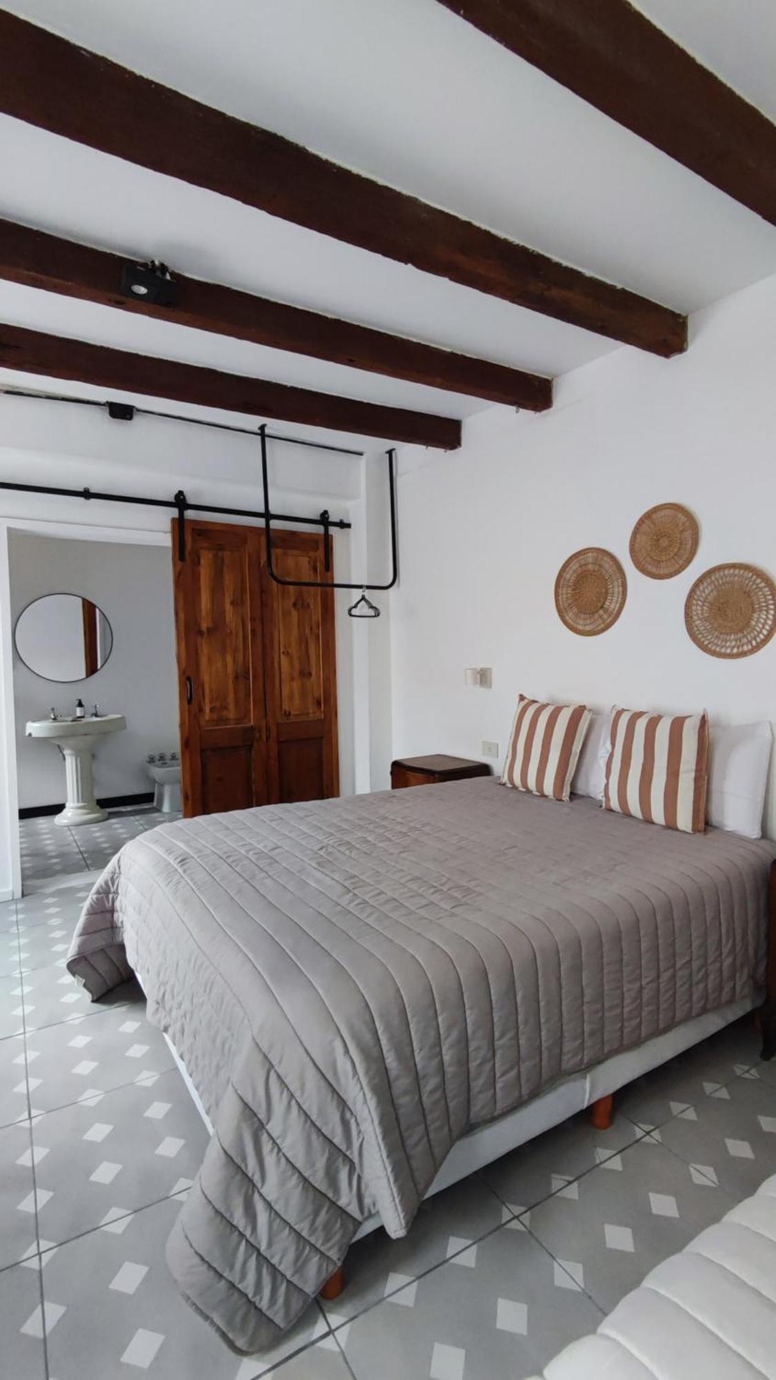 La Botica De 1852 Hotel Chascomús 外观 照片
