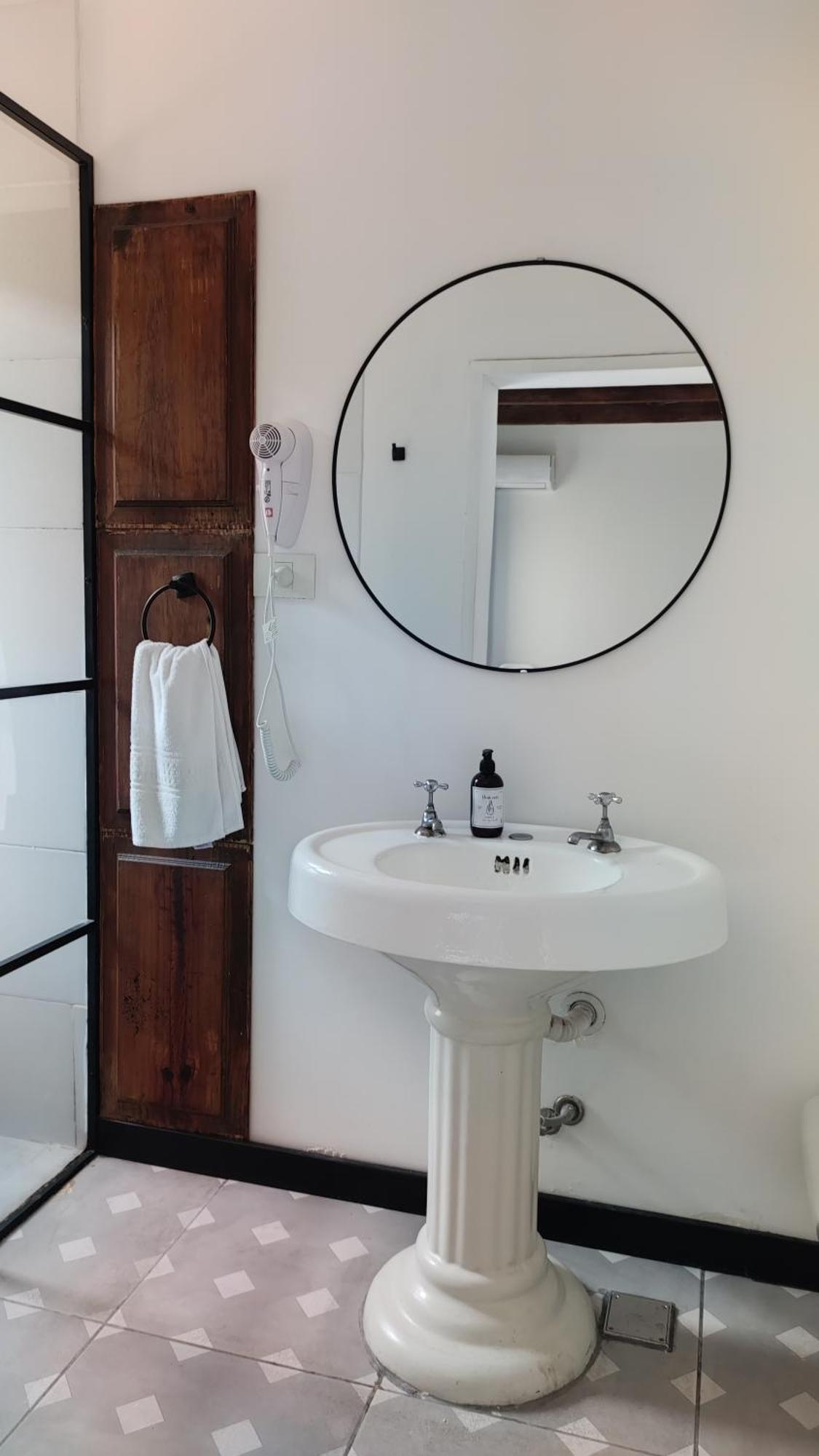 La Botica De 1852 Hotel Chascomús 外观 照片